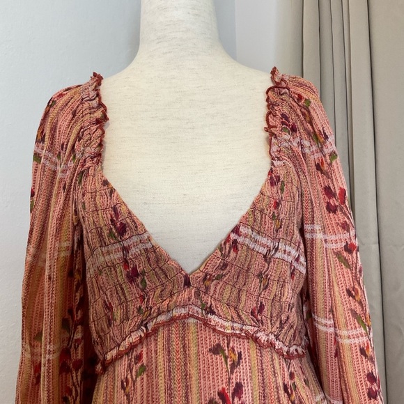 Free People Jackie Smocked Deep V-Neck Mini Dress Floral Print Size S/P - Picture 4 of 14